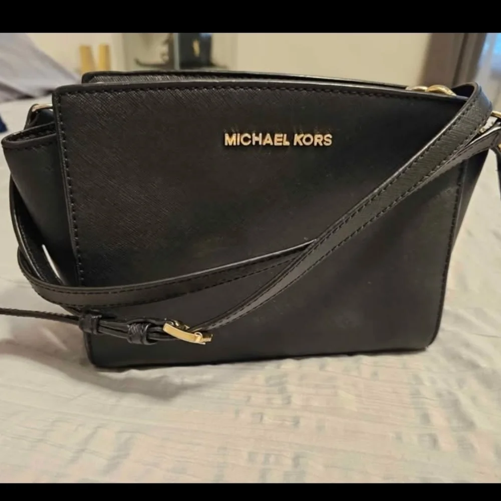 Michael Kors Mini Selma Black Handbag